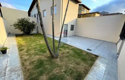 Caso térrea para venda com 500m² de terreno, 2 dormitórios com amplo salão e pomar no botujuru em mogi das cruzes-sp