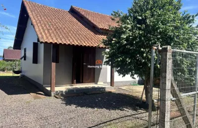 Casa plana à venda no bairro lago azul em estância velha.