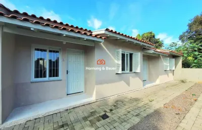 Duas casas à venda no mesmo terreno, bairro campestre em são leopoldo.