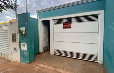 Linda casa - churrasqueira - portao eletrônico - no rouxinóis