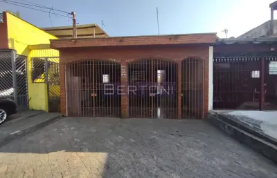 Vende-se casa com 04 dormitórios, 02 vagas de garagem em taboão diadema