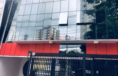 Casa comercial com 5 salas para alugar no Jardim Taquaral, São Paulo 