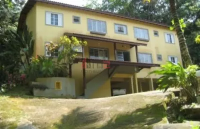 Casa comercial à venda em Toninhas, Ubatuba 