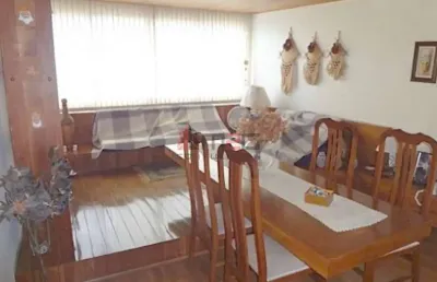 Amplo apartamento mobiliado com vaga para locação na pompeia.