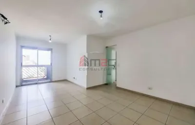 Amplo apartamento com 2 vagas para locação na pompeia.