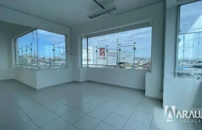 Sala comercial no edificio manoel formento no centro
