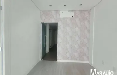 Sala comercial com 3 salas para alugar na Rua Manoel Moreira Maia, 77, Centro, Navegantes