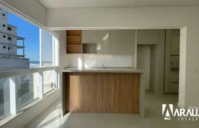 Apartamento com 02 suítes para alugar em navegantes