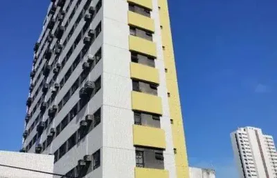 Apartamento à venda com 2 quartos (1suíte) no edifício rui feliciano, lagoa nova