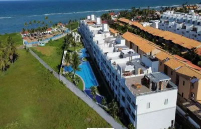 Apartamento térreo mobiliado à venda no condomínio tabatinga beach resort – 80m2