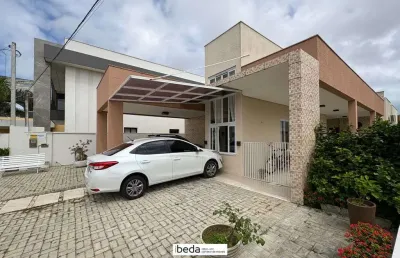 Ibeda - casa a venda no condominio green club. sala, 3 quartos (1 suíte 2 semi)