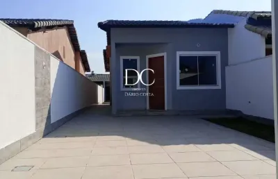 Casa com 2 quartos à venda na rua cinquenta e sete, jardim atlântico central (itaipuaçu), maricá por r$ 435.000