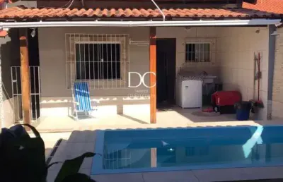 Casa com 2 quartos à venda na rua silvinha teles, 159, itapeba, maricá por r$ 450.000