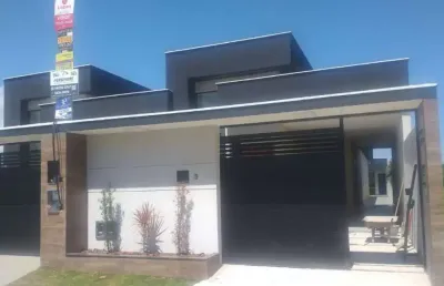 Casa com 3 quartos à venda na rua elzira dias gomes, jardim atlântico leste (itaipuaçu), maricá, 240 m2 por r$ 680.000