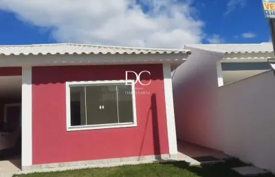 Casa em condomínio fechado com 3 quartos à venda na estrada oscar vieira da costa júnior, 04, cajueiros (itaipuaçu), maricá, 116 m2 por r$ 550.000