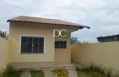Casa com 2 quartos à venda na rua vinte e cinco, barroco (itaipuaçu), maricá por r$ 420.000