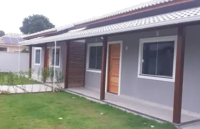 Casa com 2 quartos à venda na rua são jorge, barroco (itaipuaçu), maricá por r$ 405.000
