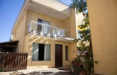 Casa com 3 quartos à venda na avenida dos coqueiros, 284, verdes mares, rio das ostras por r$ 380.000