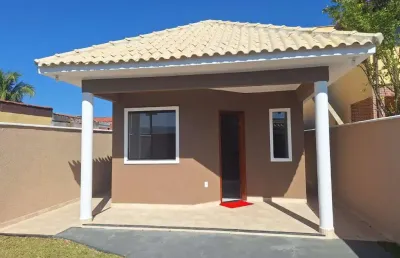 Casa com 2 quartos à venda na rua governador leonel brizola, jardim atlântico leste (itaipuaçu), maricá, 220 m2 por r$ 460.000