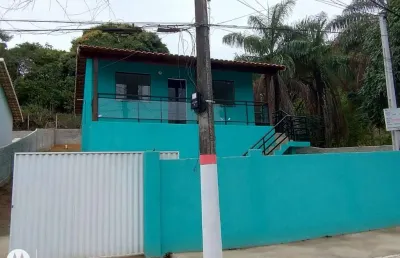 Casa com 2 quartos à venda na rua um, jacaroá, maricá por r$ 360.000