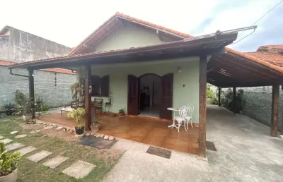 Casa com 4 quartos à venda na rua van lerbergue, jardim atlântico central (itaipuaçu), maricá por r$ 585.000