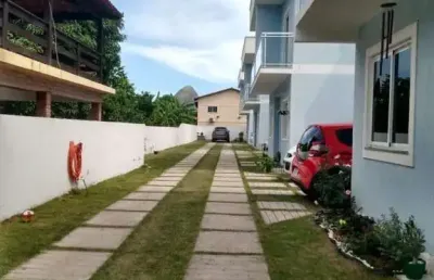Casa em condomínio fechado com 3 quartos à venda na rua francisco thomas da silva, 89, inoã, maricá, 103 m2 por r$ 380.000