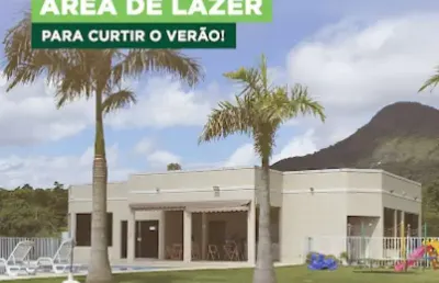 Casa em condomínio fechado com 3 quartos à venda na rodovia vereador oldemar guedes figueiredo, km11, ubatiba, maricá por r$ 585.000