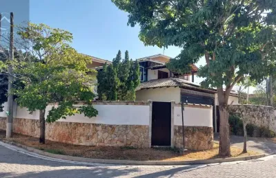 Casa em condomínio fechado com 4 quartos à venda na rua um, 44, itapeba, maricá por r$ 1.200.000