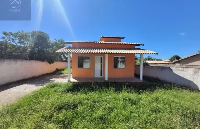 Casa com 2 quartos à venda na rua dezessete, itapeba, maricá por r$ 340.000