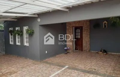 Casa com 4 quartos à venda na rua sebastião pereira, 533, parque santa bárbara, campinas, 280 m2 por r$ 650.000