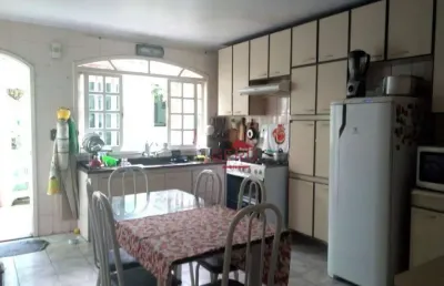 Sobrado com 3 dorms, 2 vagas cobertas e edícula - osasco