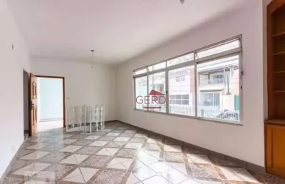 Sobrado amplo à venda na vila campesina – ideal para clínica ou residência