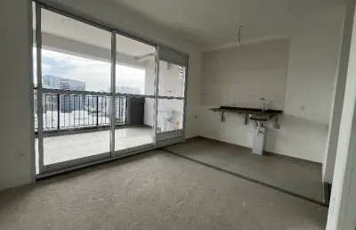 Apartamento pronto para morar á venda na barra funda, com 2 suítes e vaga de garagem.