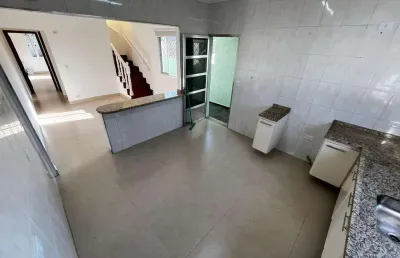 Oportunidade única: casa à venda em osasco-sp, bairro cipava. 2 quartos, 2 suítes, 2 salas, 4 banheiros, 2 vagas. r$ 700.000,00. agende sua visita!