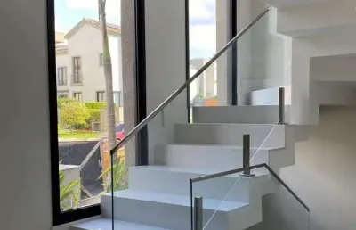 Uma casa nova em tamboré 11, com 4 suítes e padrão de acabamento premium