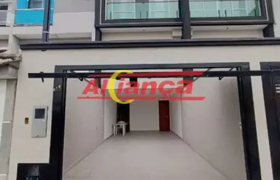 Sobrado novo com 160m2 de área construída fino acabamento interno!!
