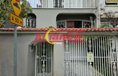 Sobrado na agua fria, com piscina, ótimo negócio para moradia, escritório ou clínica