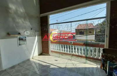 Casa assobradada, 3 dormitórios, 2 banheiros, 1 vaga no continental ii - guarulhos