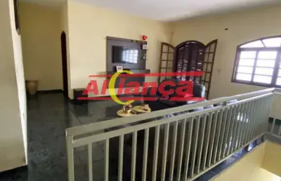 Oportunidade única no paraventi: imóvel com duas casas e salão comercial!