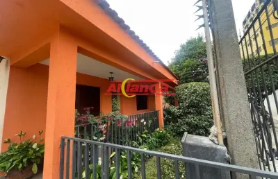 Casa térrea com 560m² de terreno e 203m² útil 3 dormitórios - água chata - guarulhos/sp