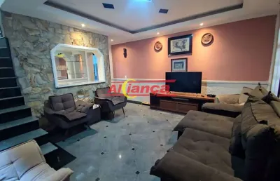 Sobrado 309m², com 4 suítes à venda no jardim bandeirantes
