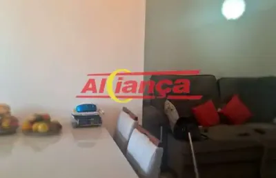 Lindo apto 2 dorms - 55 m2 porcelanato - andar alto - vista livre -vaga cob- vila galvão - 430 mil