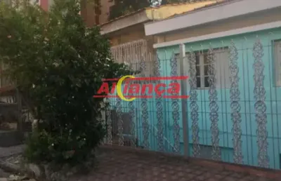 3 casas em um único terreno de 200m² - ideal para investidores ou famílias amplas!