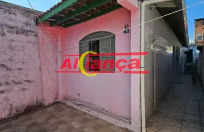 Casa térrea com edícula para investimento no bairro dos  pimentas