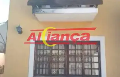 Sobrado com 3 quartos sendo 1 suíte,  2 banheiros à venda, 132 m²  no jardim vila galvão