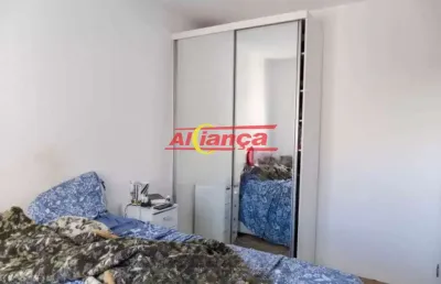 Apartamento vila são joão, lindo com piso em porcelanato, com armários planejados