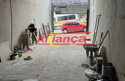 Salão comercial com 4 apartamentos residenciais, 250 m² (bom p/ renda) - jd.adriana - guarulhos-sp.