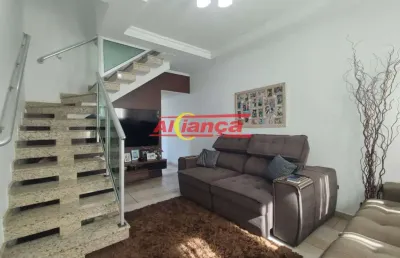 Sobrado com 3 quartos, 1 suíte e 4 vagas à venda no parque continental ii