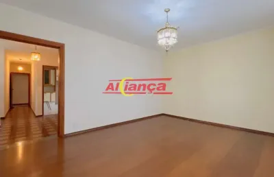 Casa térrea à venda com 267m², 3 dormitórios, sendo 1 suíte, 3 vagas e churrasqueira