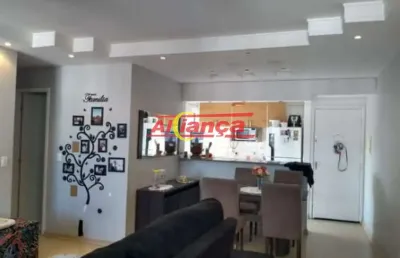 Apartamento de 03 quartos, 02 vagas, ótima localização.